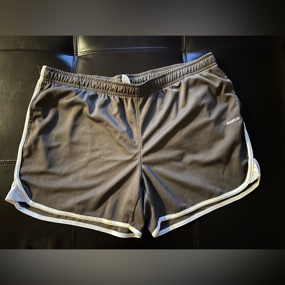 NWT Reebok gray & white Athletic shorts. Size XL.